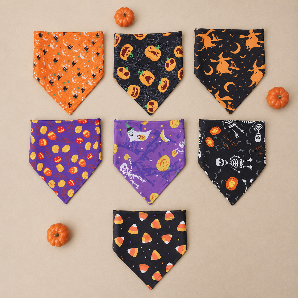 Halloween Pet Bandana – Festive Triangular Scarf for Dogs & Cats – Adjustable Soft Fabric Accessory for Holiday Parties & Photoshoots